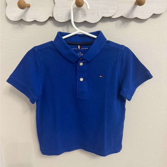 Tommy Hilfiger 2T polo in great condition (only used/washed couple of times) - Picture 1 of 1